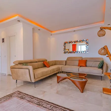 2 Bedroom Luxury - Private Garden And Pool