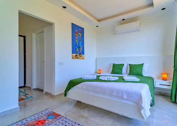 Villa 2 Bedroom Luxury - Private Garden And Pool *