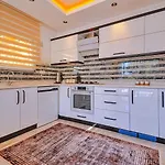 Villa 2 Bedroom Luxury - Private Garden And Pool *