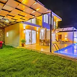 Villa 2 Bedroom Luxury - Private Garden And Pool Kalkan