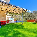 Villa 2 Bedroom Luxury - Private Garden And Pool