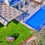 Villa 2 Bedroom Luxury - Private Garden And Pool Kalkan