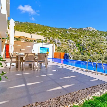 Villa 2 Bedroom Luxury - Private Garden And Pool *